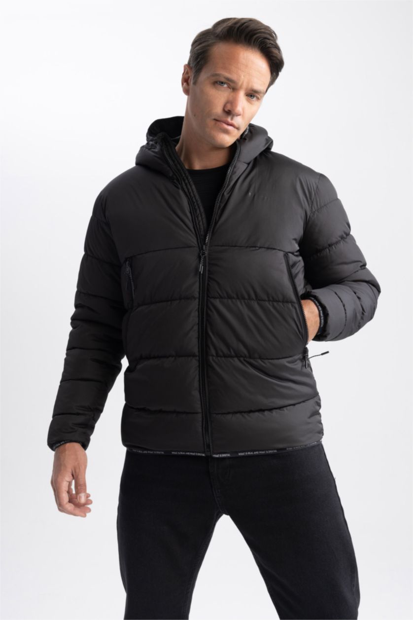 MAN Black Water Repellent Zipper Puffer Jacket