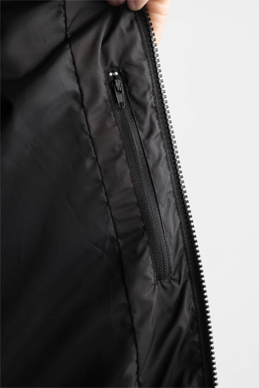 MAN Black Water Repellent Zipper Puffer Jacket