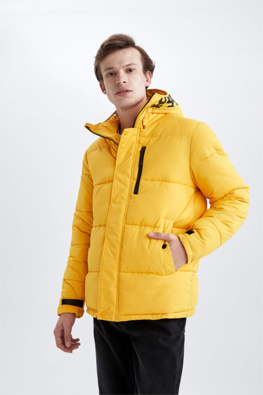 رجالي أصفر جاكيت بامب قصة عادية بكابيشون عازل للحرارة
