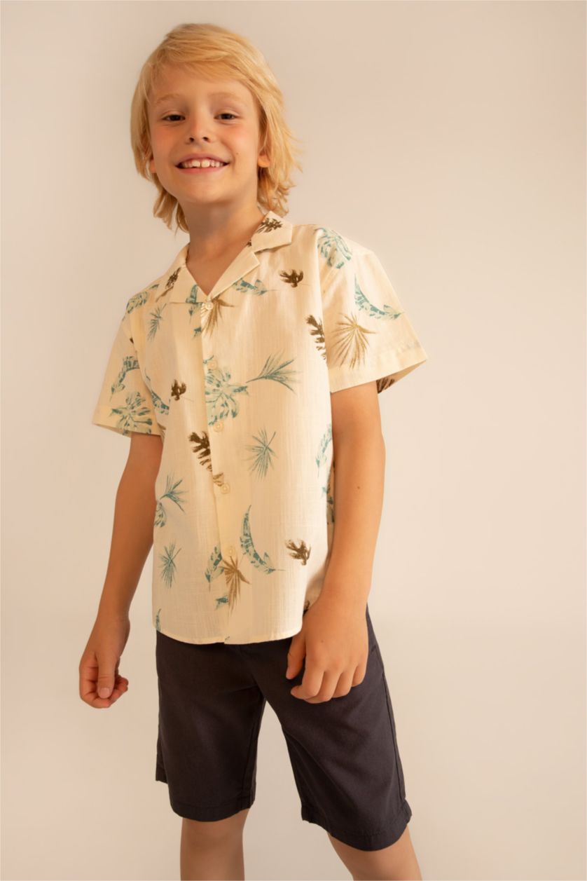 GARÇONS Écru Chemise à manches courtes en popeline à col polo et coupe standard pour garçon