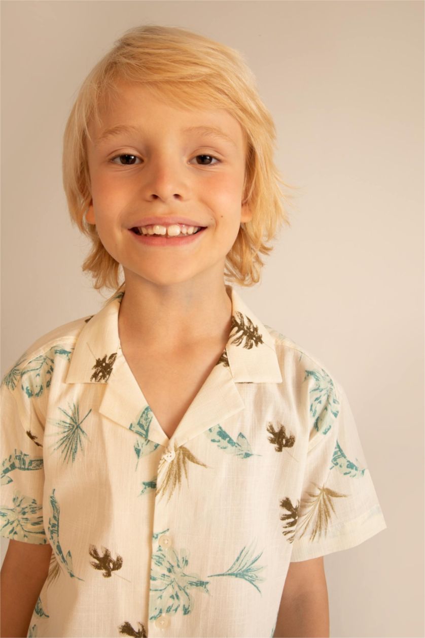 GARÇONS Écru Chemise à manches courtes en popeline à col polo et coupe standard pour garçon