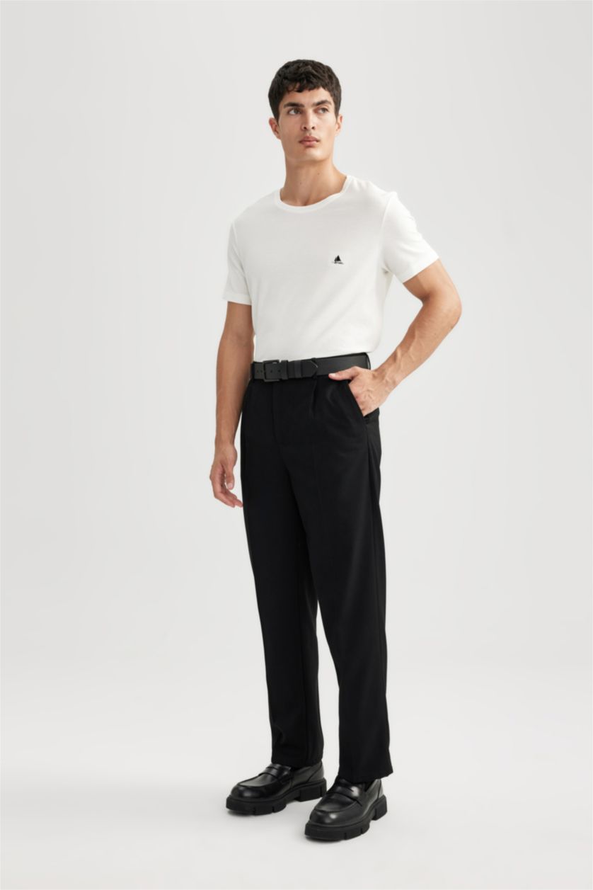 رجال أبيض تي شيرت مودرن فيت بياقة مستديرة