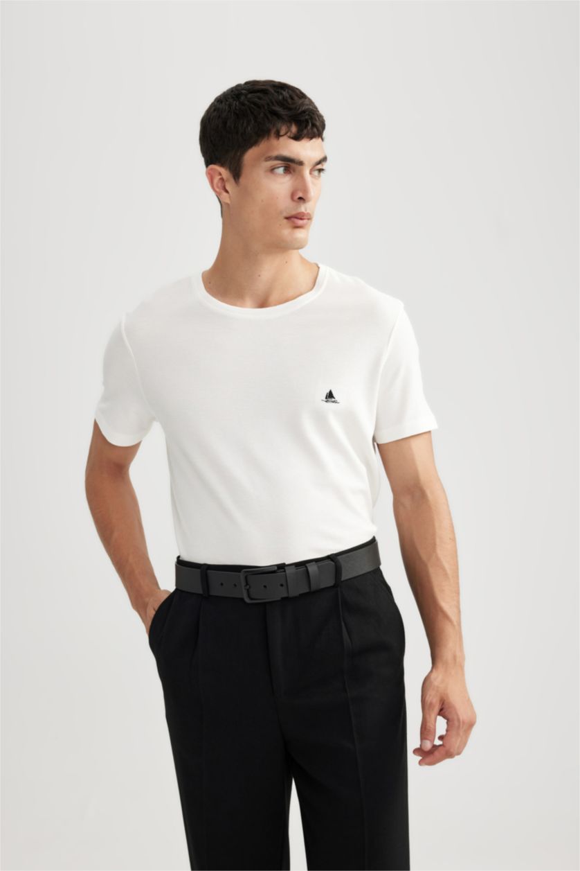 رجال أبيض تي شيرت مودرن فيت بياقة مستديرة