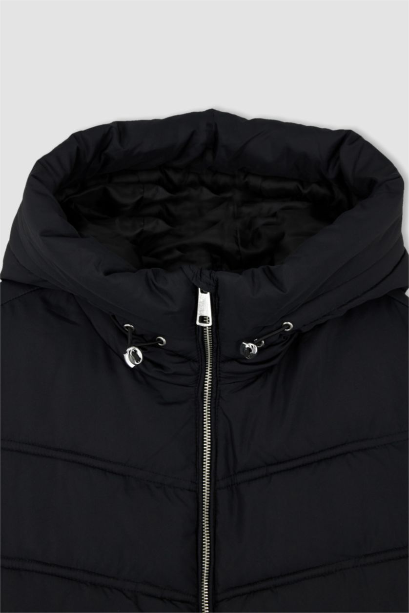 Kadın Siyah Relax Fıt Kapüşonlu Parka