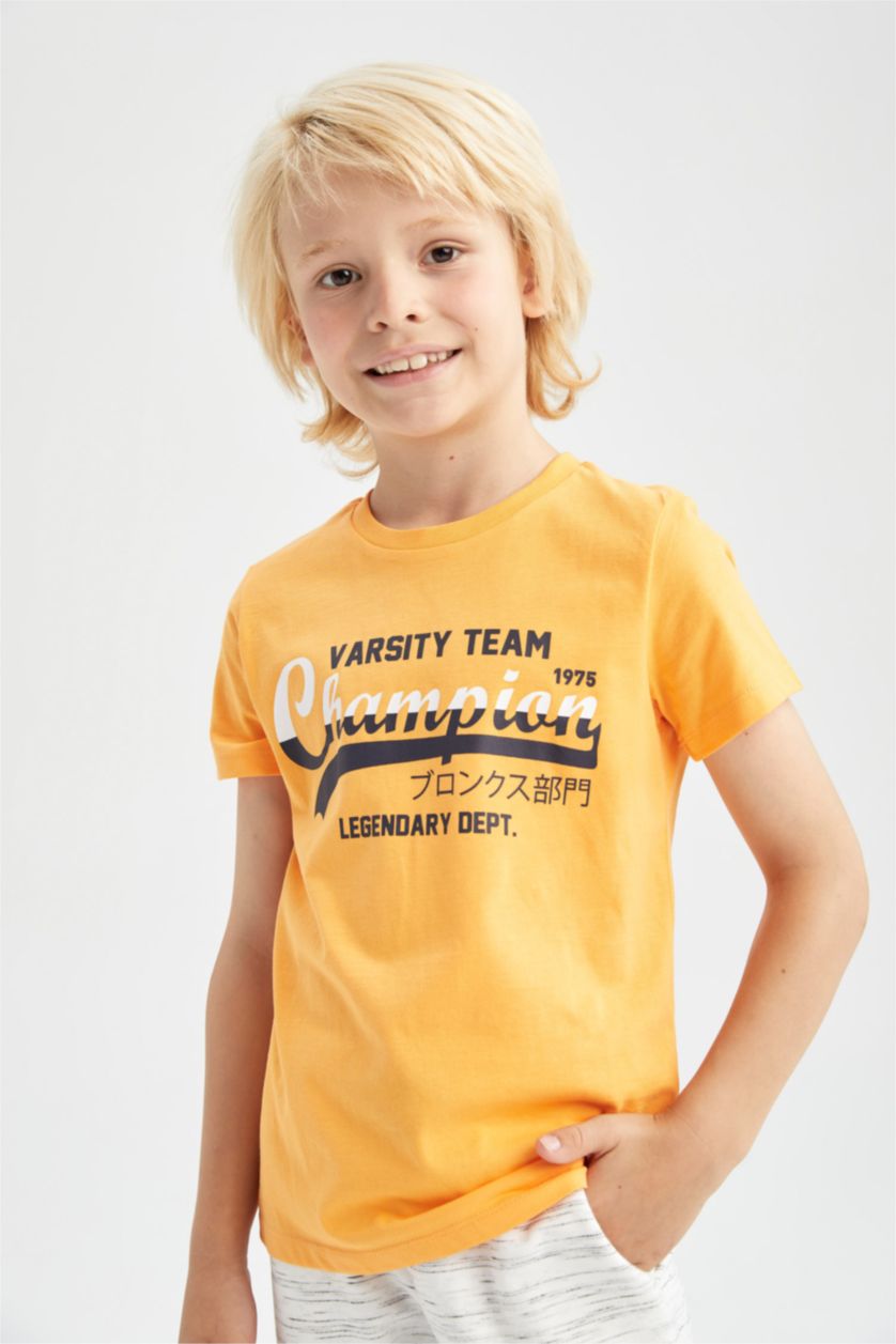 أولاد برتقالي تي شيرت ولادي نص كم وياقة مستديرة