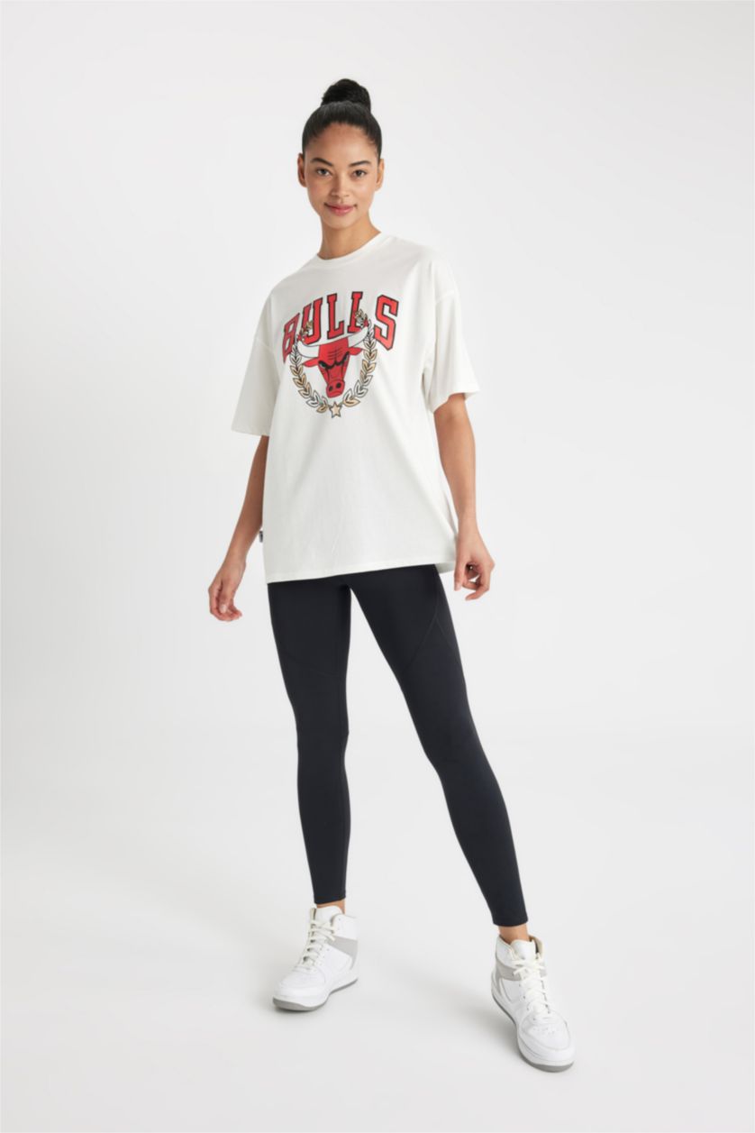 WOMAN White DeFactoFit NBA Chicago Bulls Oversize Fit T-Shirt