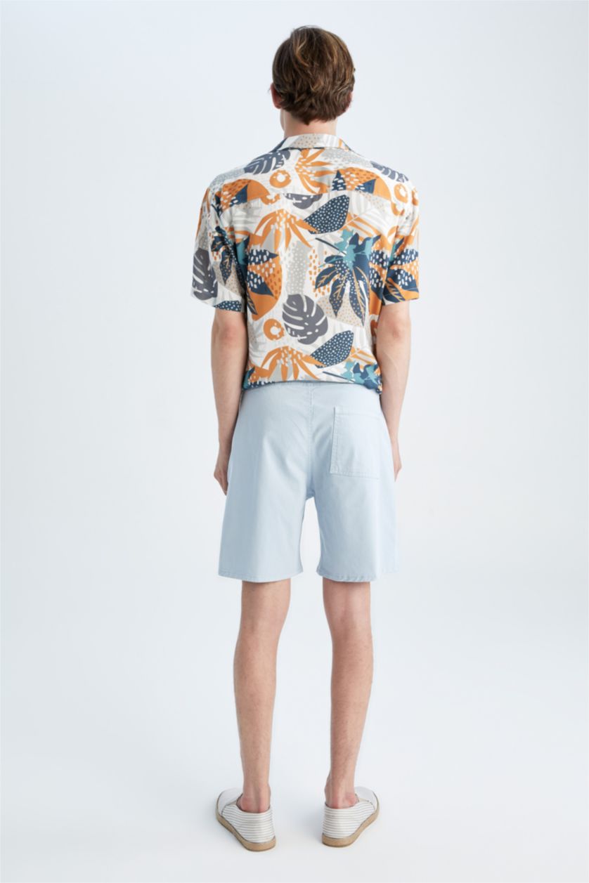 MAN Light Blue Regular Fit Gabardine Regular Hem Bermuda