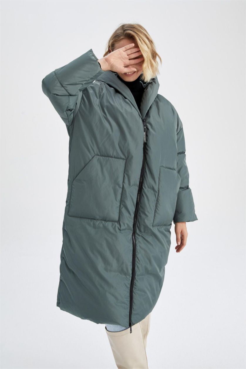 Kadın Koyu Yeşil Relax Fıt Kapüşonlu Parka