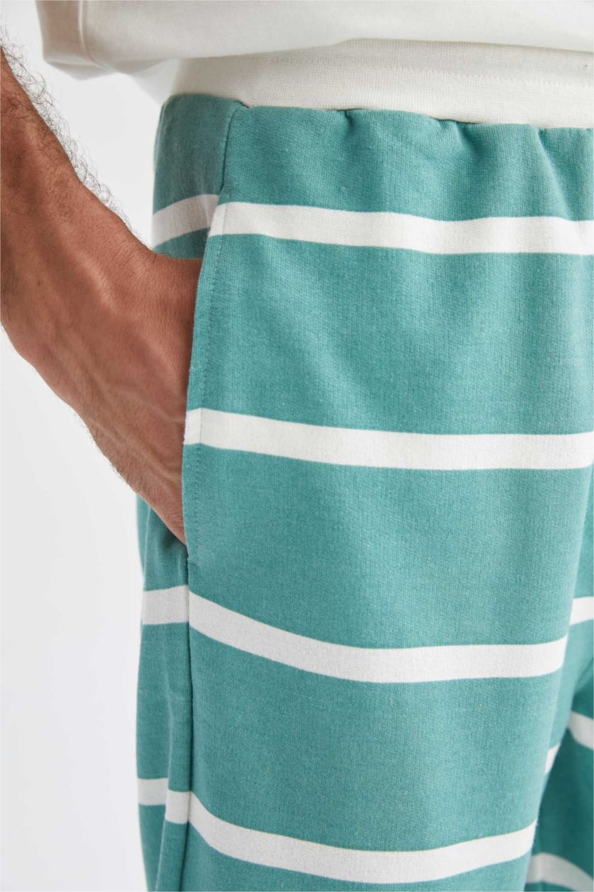 MAN Mint Comfort Fit Shorts