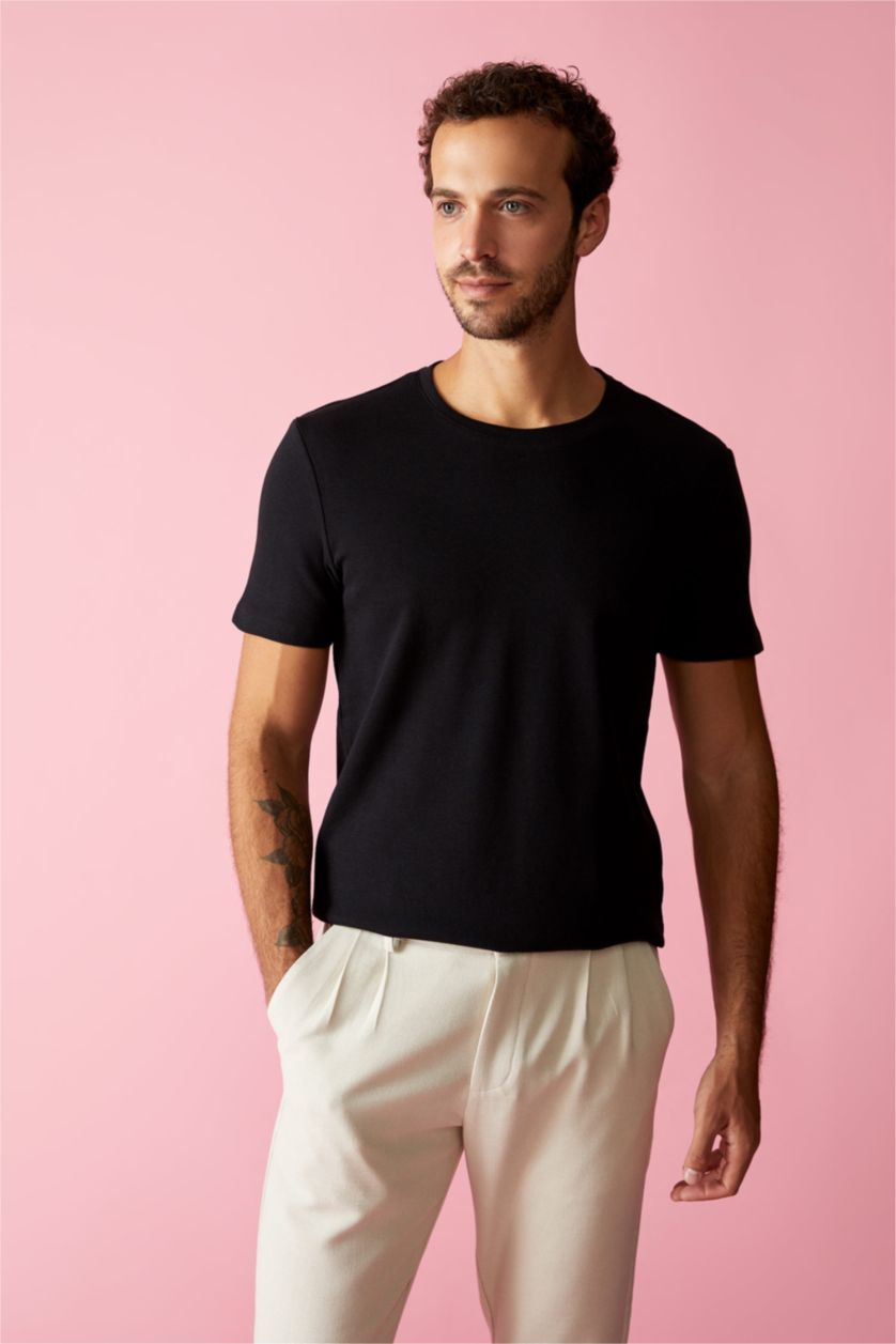 رجال أسود تيشيرت نص كم مودرن فيت بياقة مستديرة