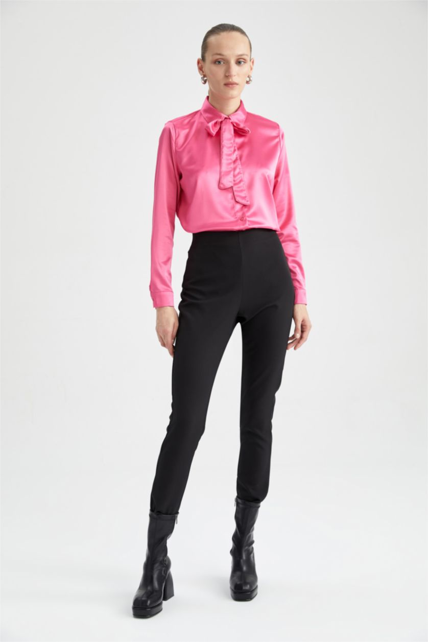 نساء فوشي قميص ساتان بأكمام طويلة بياقة فولارد وقصة عادية