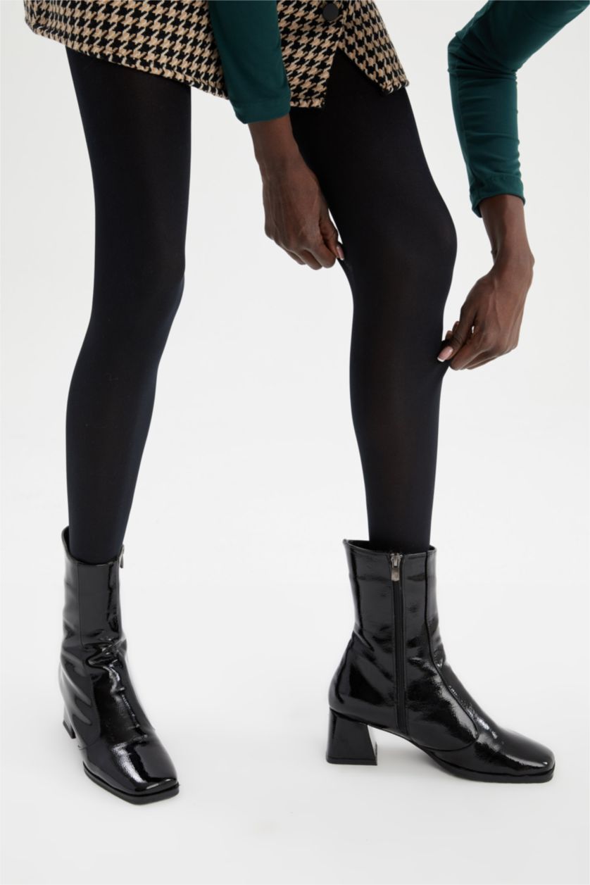 Kadın Siyah Külotlu Çorap