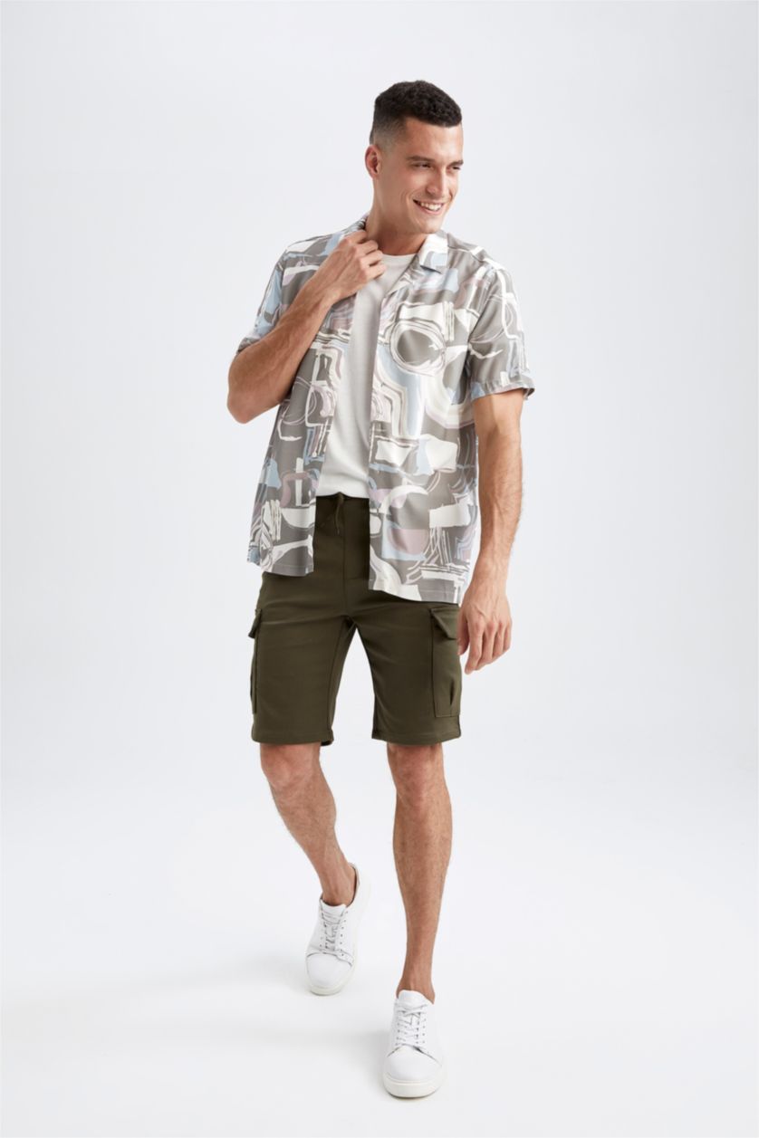 HOMME Kaki Short Bermuda à coupe régulière