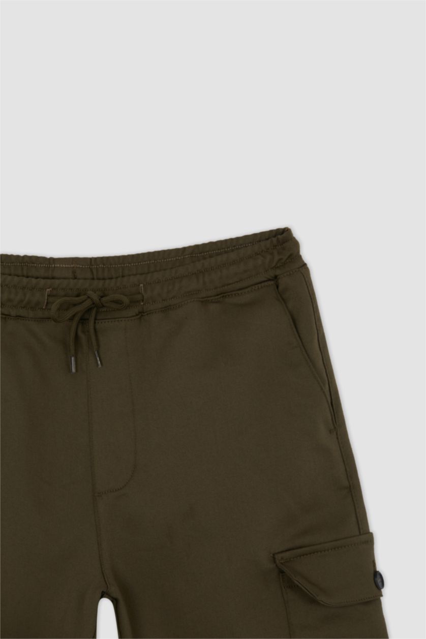 HOMME Kaki Short Bermuda à coupe régulière