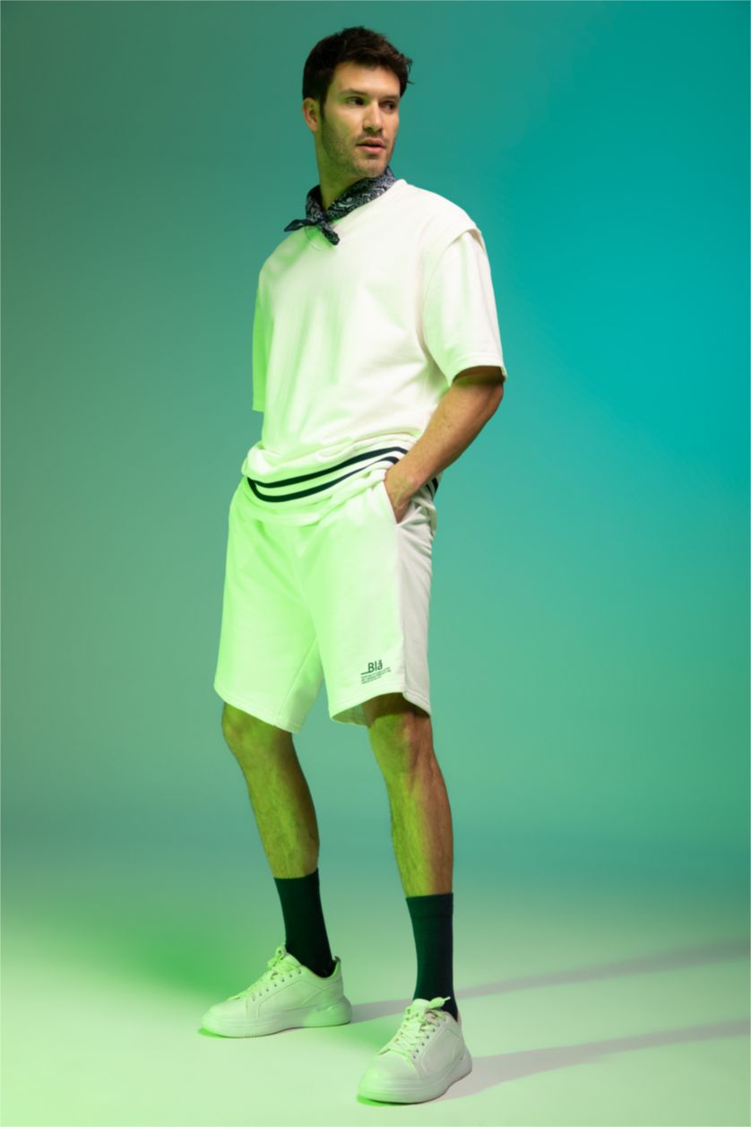 MAN Ecru Relax Fit Shorts