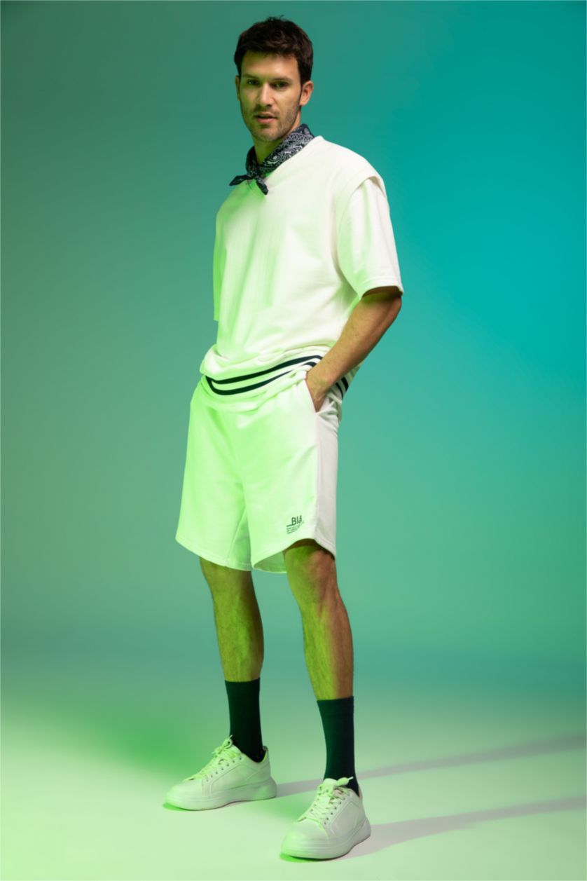 MAN Ecru Relax Fit Shorts