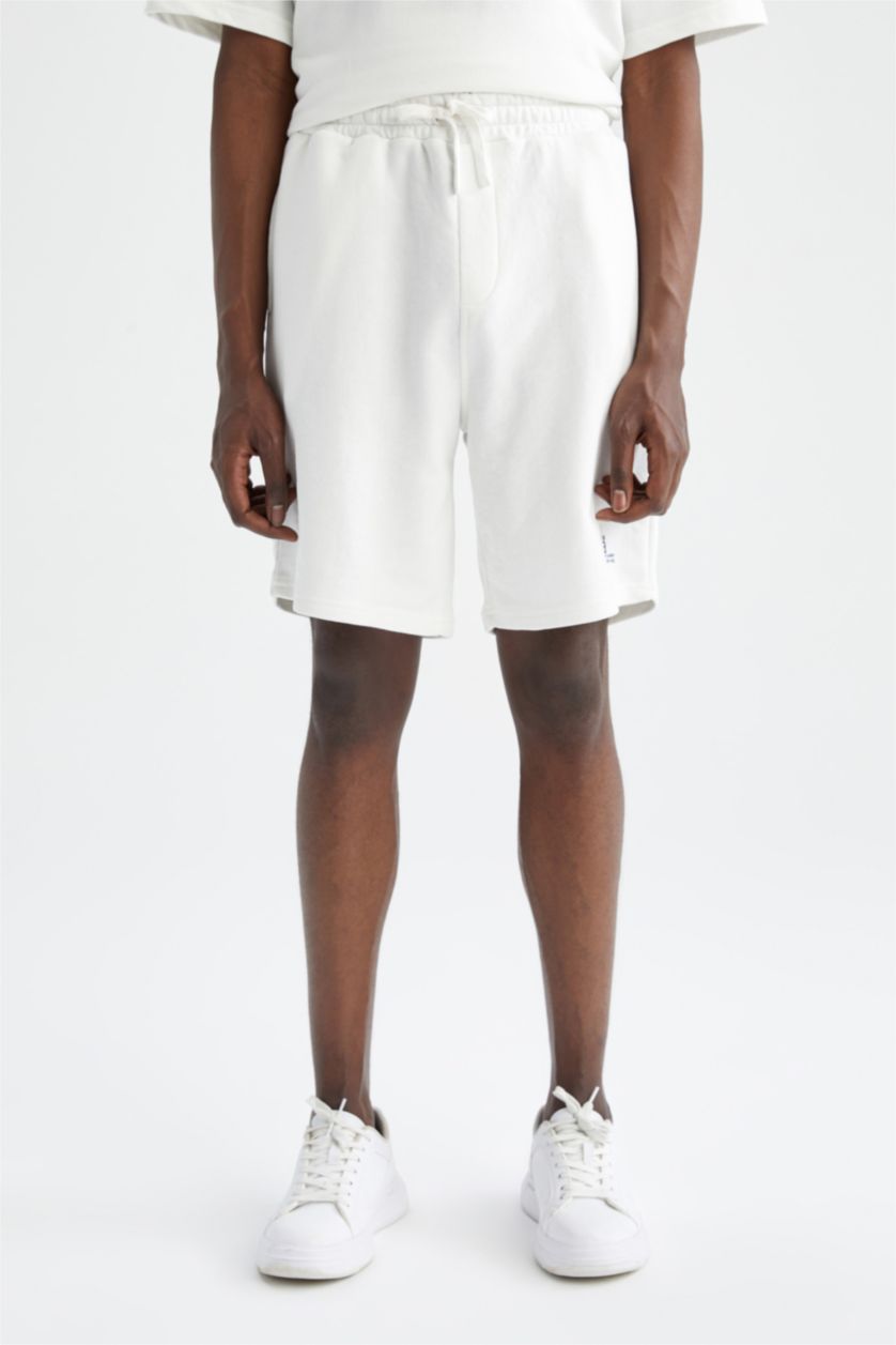 MAN Ecru Relax Fit Shorts