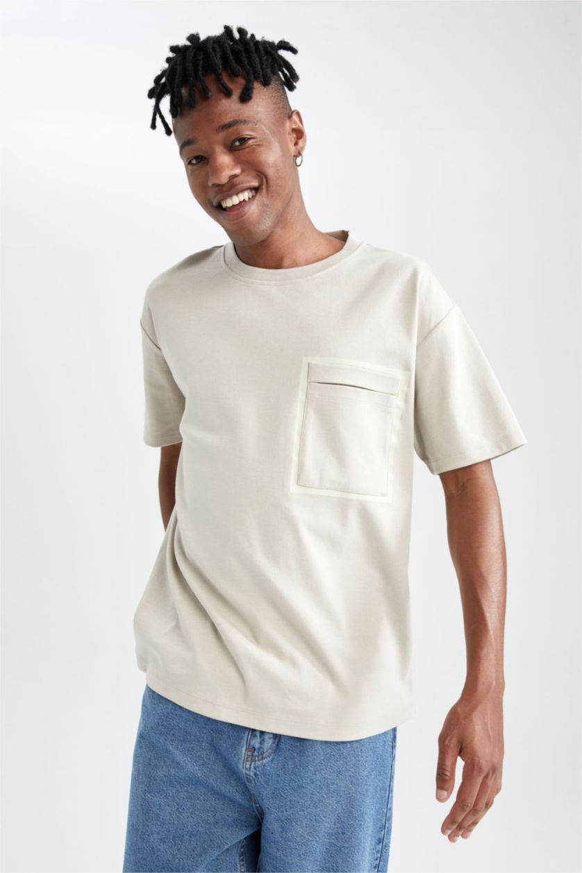 Man Stone Boxy Fit Short Sleeve One Side Pocket T-Shirt