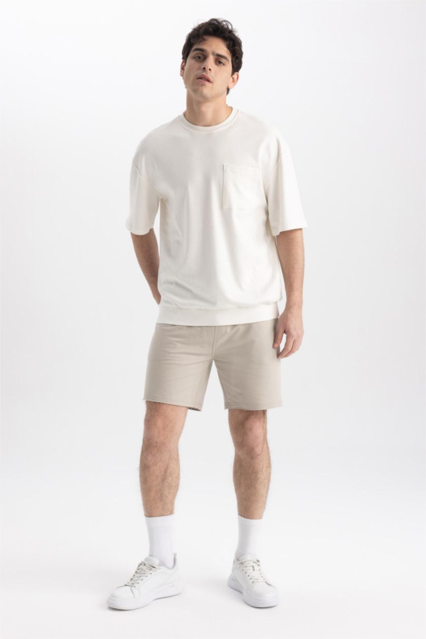 HOMME Beige Short court basique en coton à Coupe slim