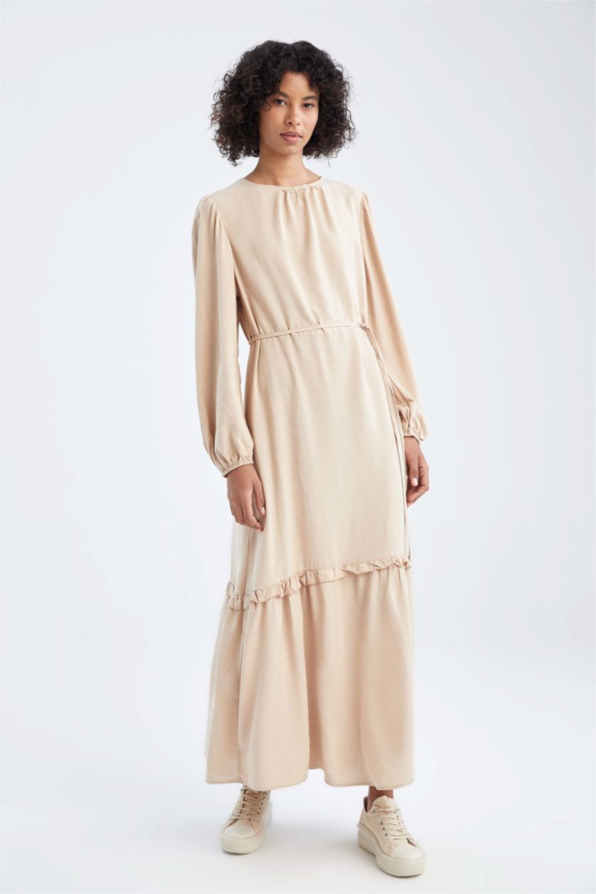 FEMME Beige Robe longue en viscose à manches bouffantes et à encolure ras du cou décontractée