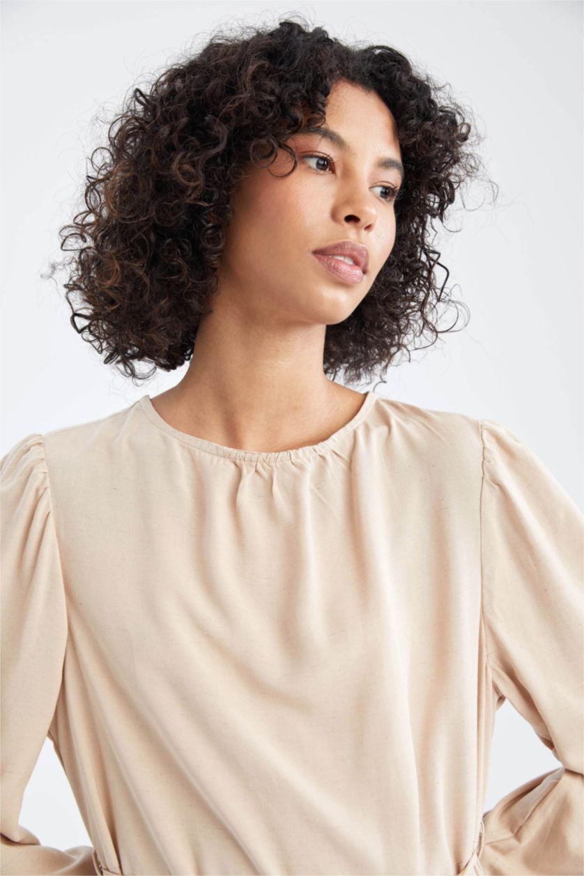 FEMME Beige Robe longue en viscose à manches bouffantes et à encolure ras du cou décontractée