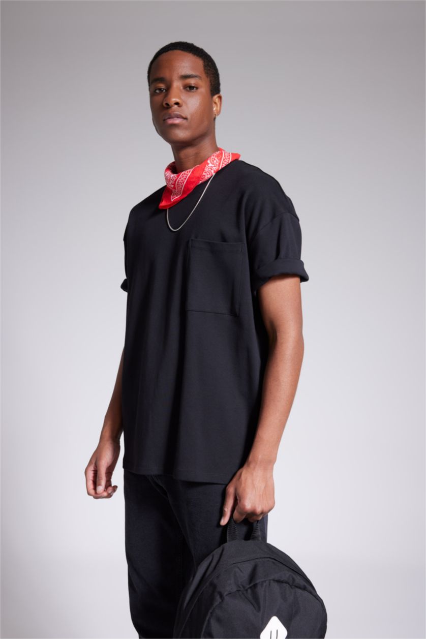 MAN Black Boxy Fit Short Sleeve T-Shirt
