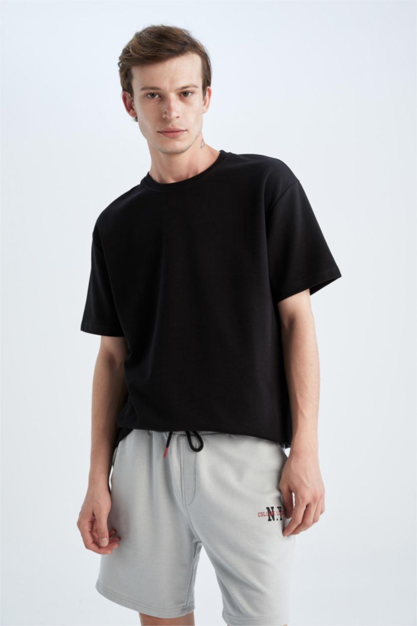 MAN Black Boxy Fit Short Sleeve T-Shirt