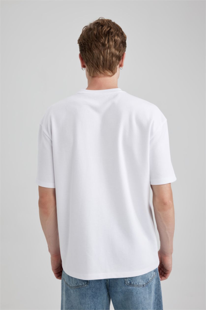 MAN White Oversize Fit Short Sleeve T-Shirt