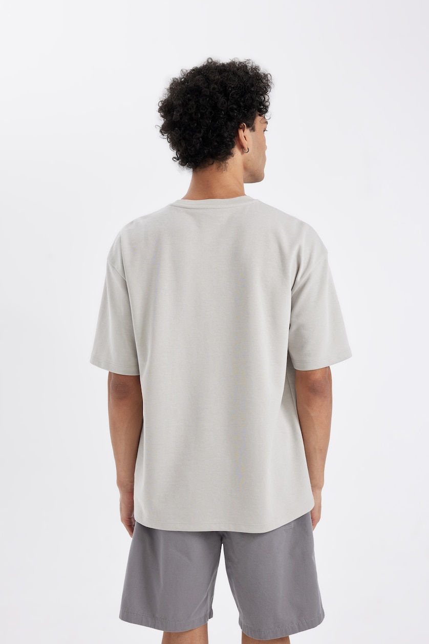 رجال رمادي فاتح Oversize Fit Short Sleeve T-Shirt