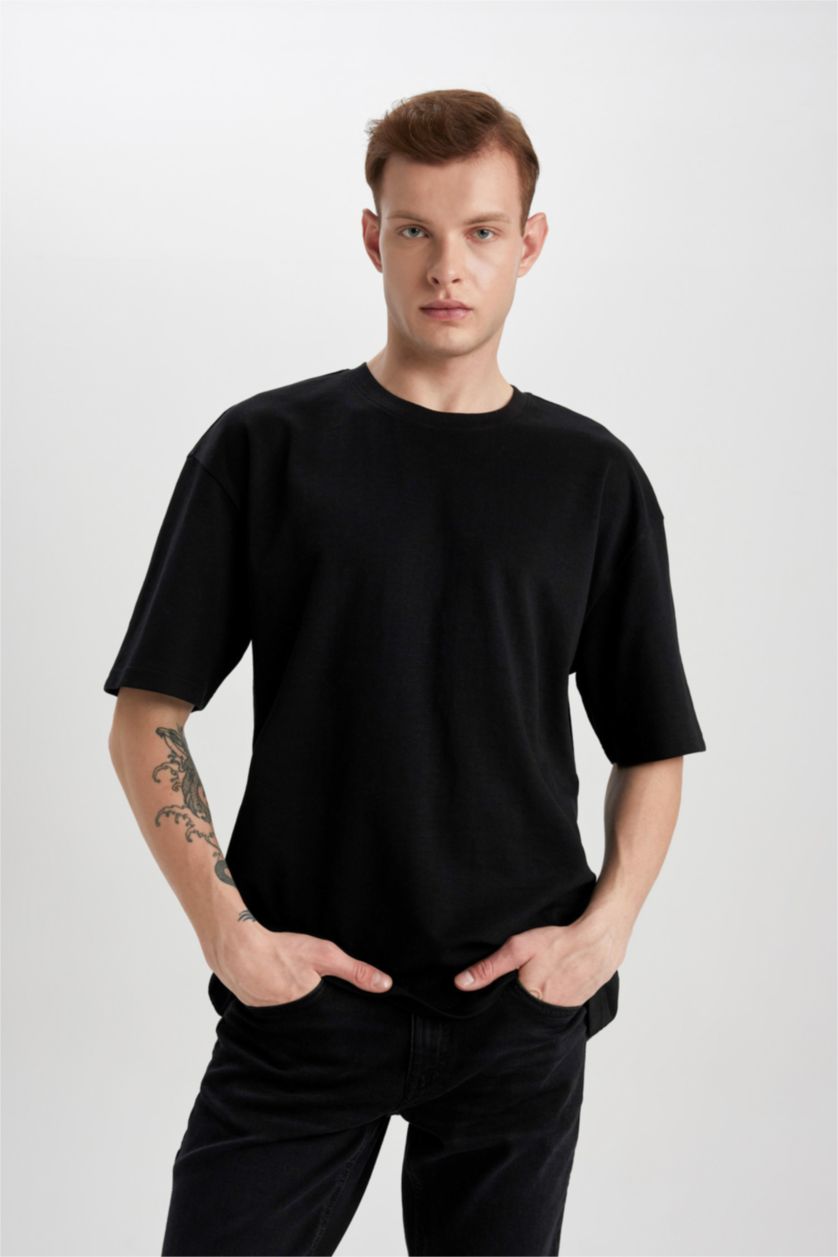 MAN Black Oversize Fit Short Sleeve T-Shirt