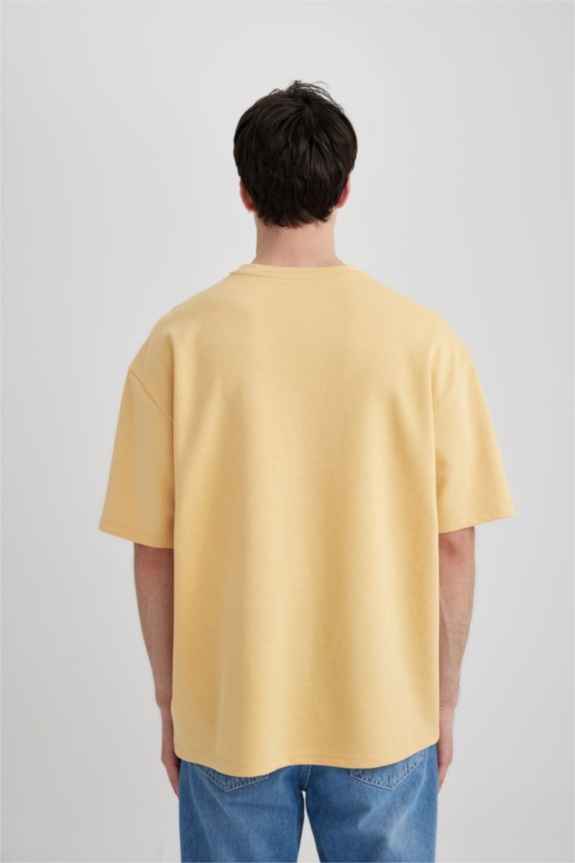 Man Light Yellow Oversize Fit Short Sleeve T-Shirt