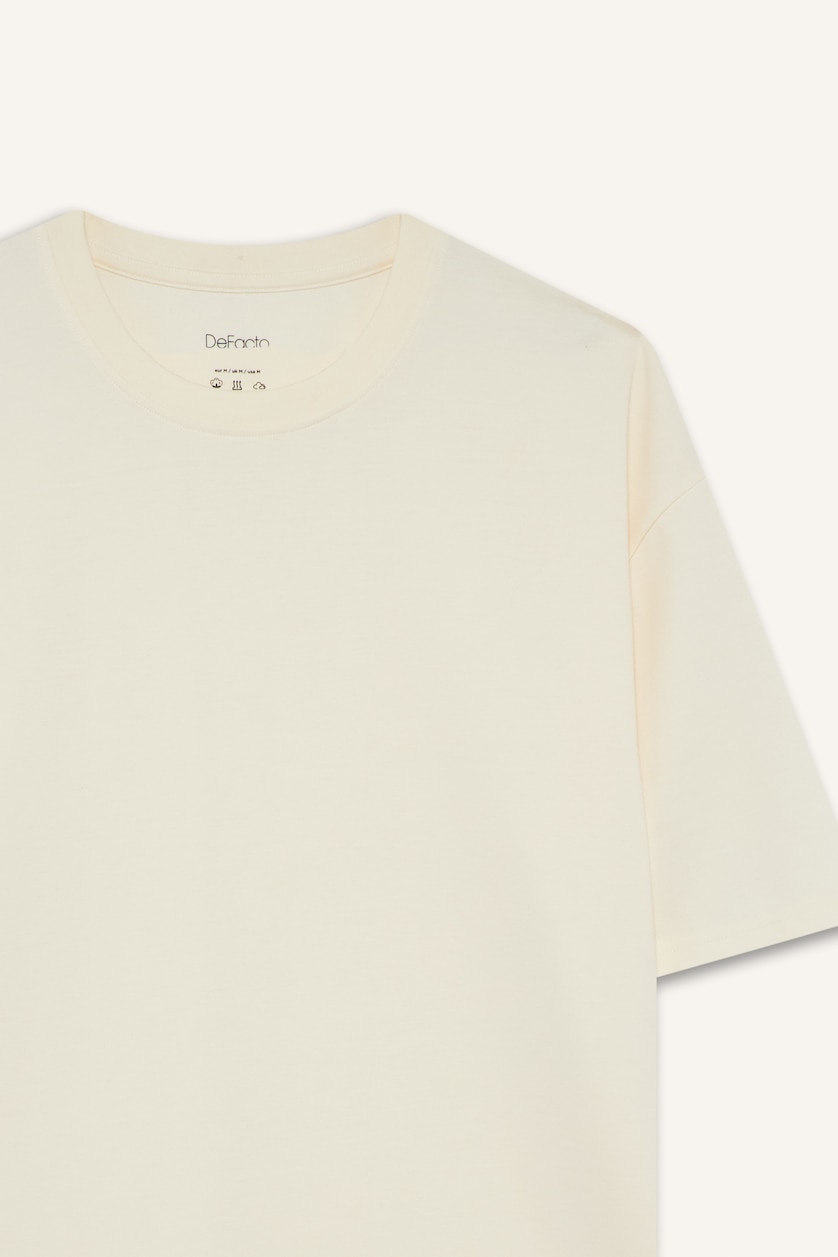 MAN Ecru Oversize Fit Short Sleeve T-Shirt