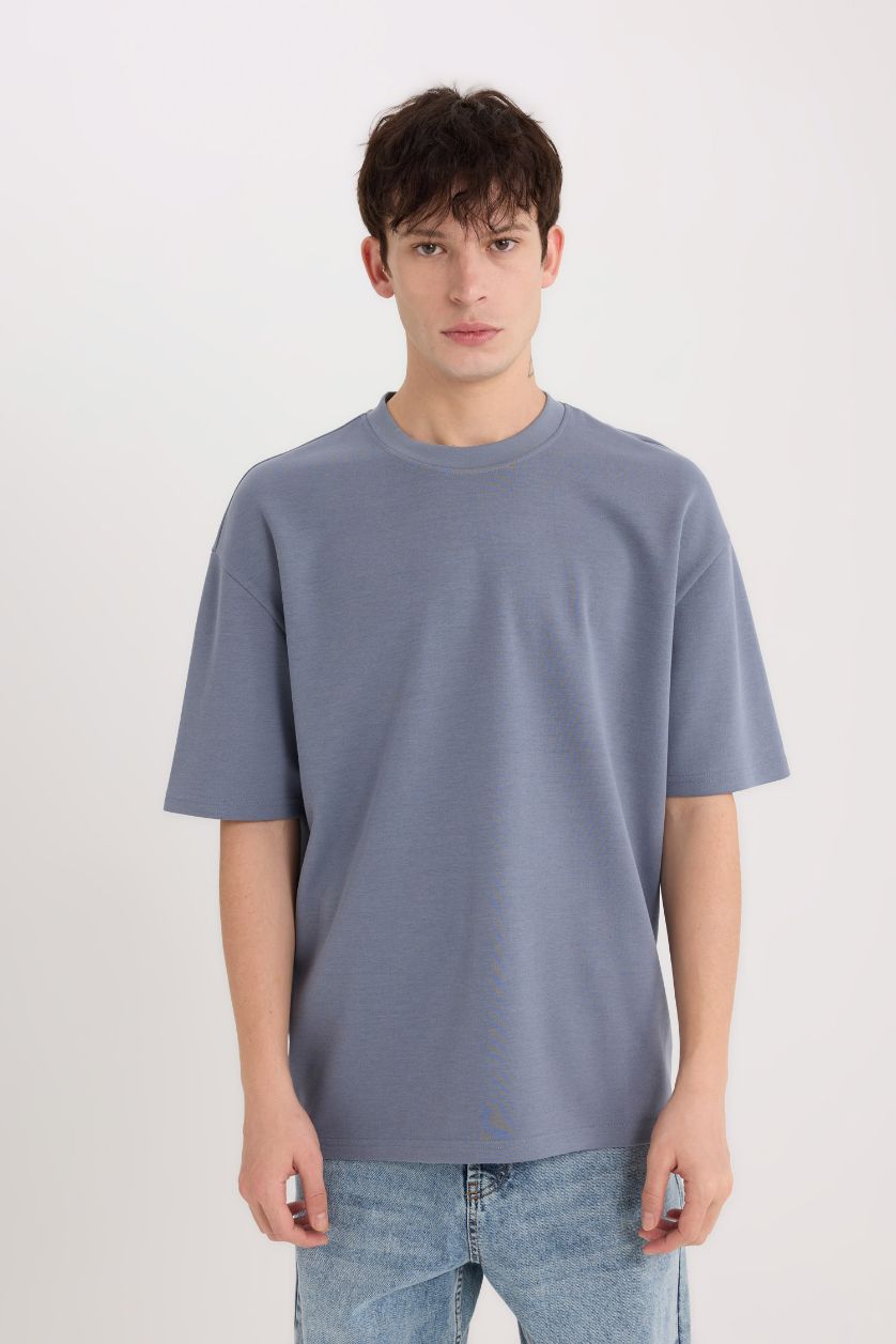 Man Grey Oversize Crew Neck Short Sleeve Heavy Fabric T-Shirt