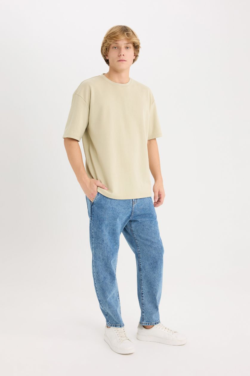 Man Light Khaki Oversize Crew Neck Short Sleeve T-Shirt