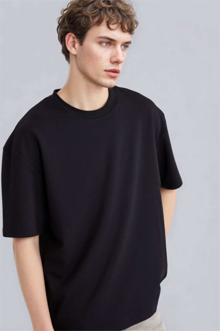 Erkek Siyah Nefes Alabilen Oversize Tişört