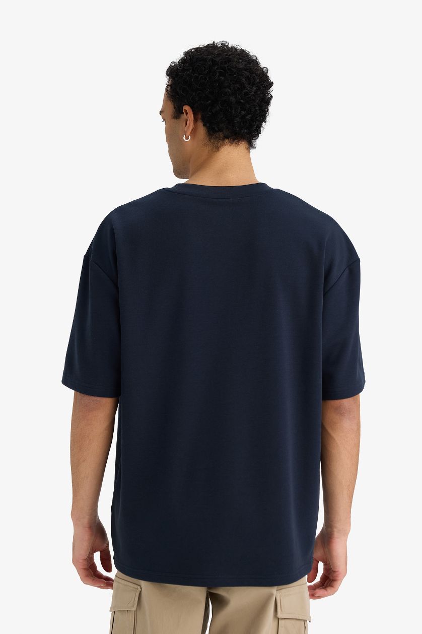 Man NAVY Breathable Oversize T-shirt