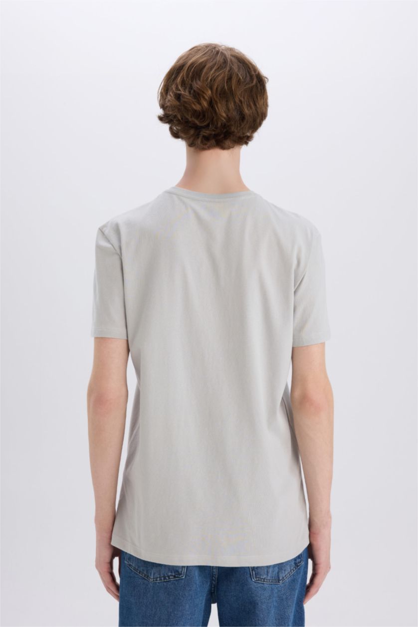 Erkek Açık Gri %100 Pamuk Slim Fit Dar Kesim Bisiklet Yaka Baskılı Kısa Kollu Tişört