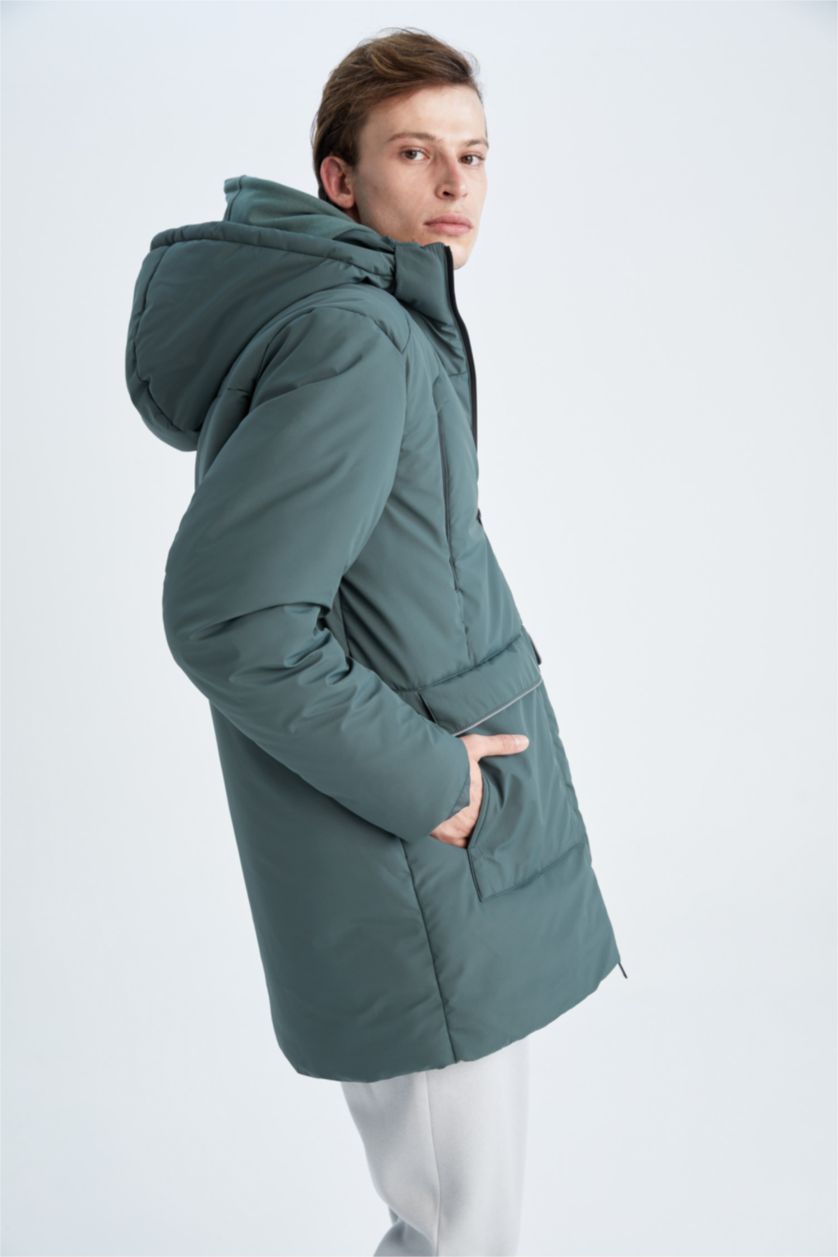 Erkek Yeşil Su Geçirmez Rüzgar Geçirmez Kapüşonlu Suni Kürklü Mont
