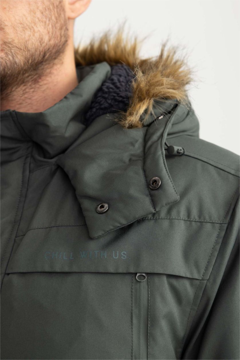 Мужчины Темный хаки Парка водоотталкивающая с капюшоном