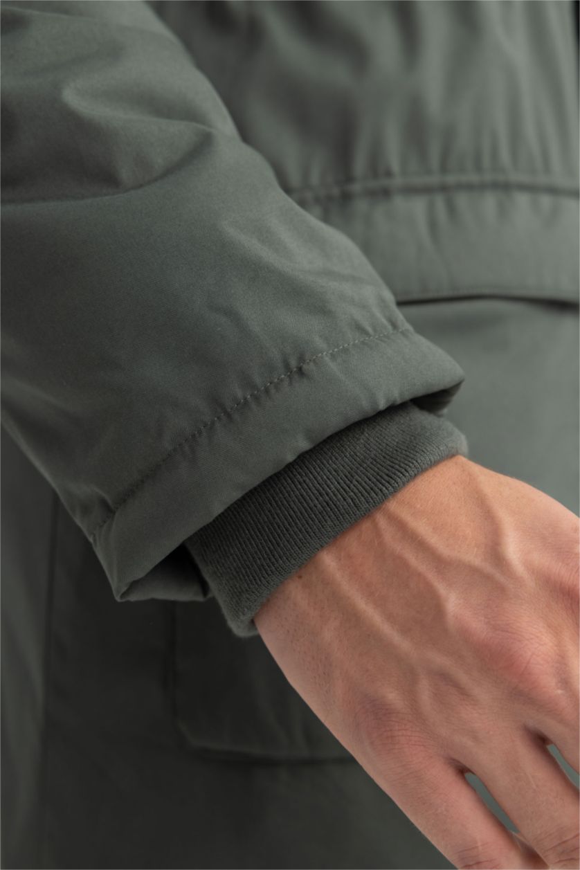 Мужчины Темный хаки Парка водоотталкивающая с капюшоном