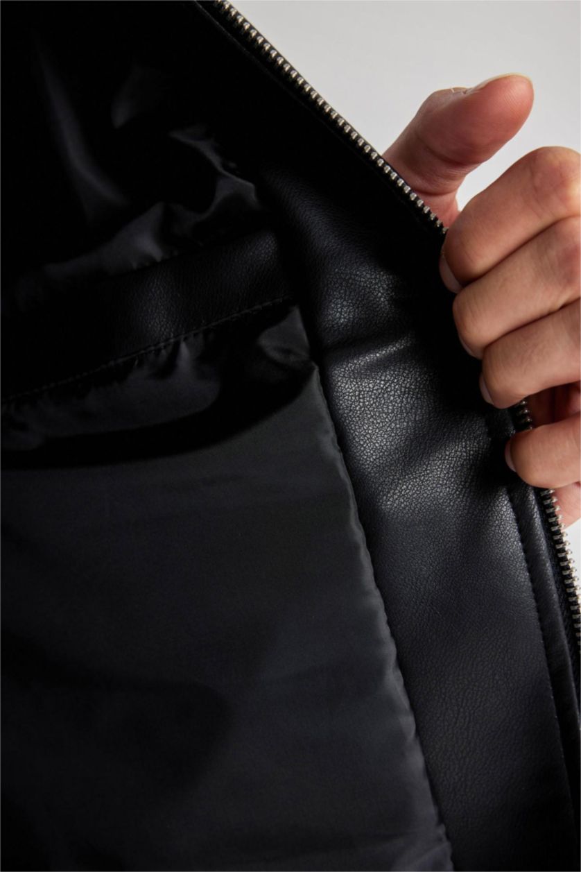 HOMME Noir Veste slim en simili cuir à col chemise avec poches