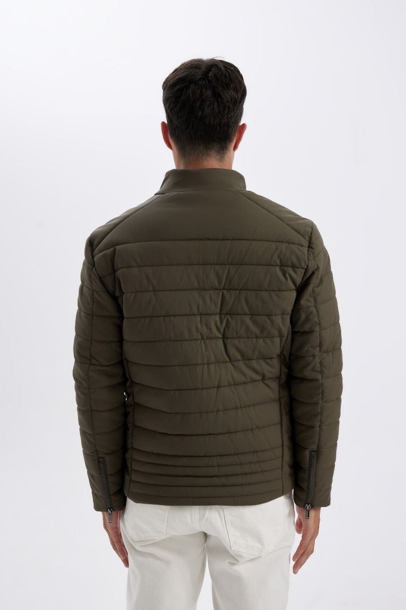 Erkek Haki Su İtici Slim Fit Dar Kesim Dik Yaka Fermuarlı İç Cepli Suni Deri Ceket Mont