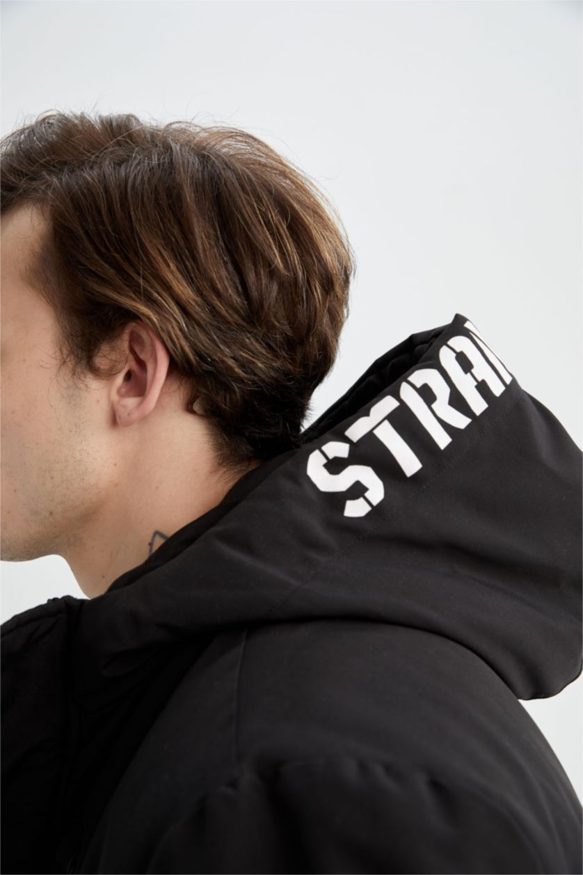 رجال أسود قمصلة نفخ قصة عادية بغطاء للرأس