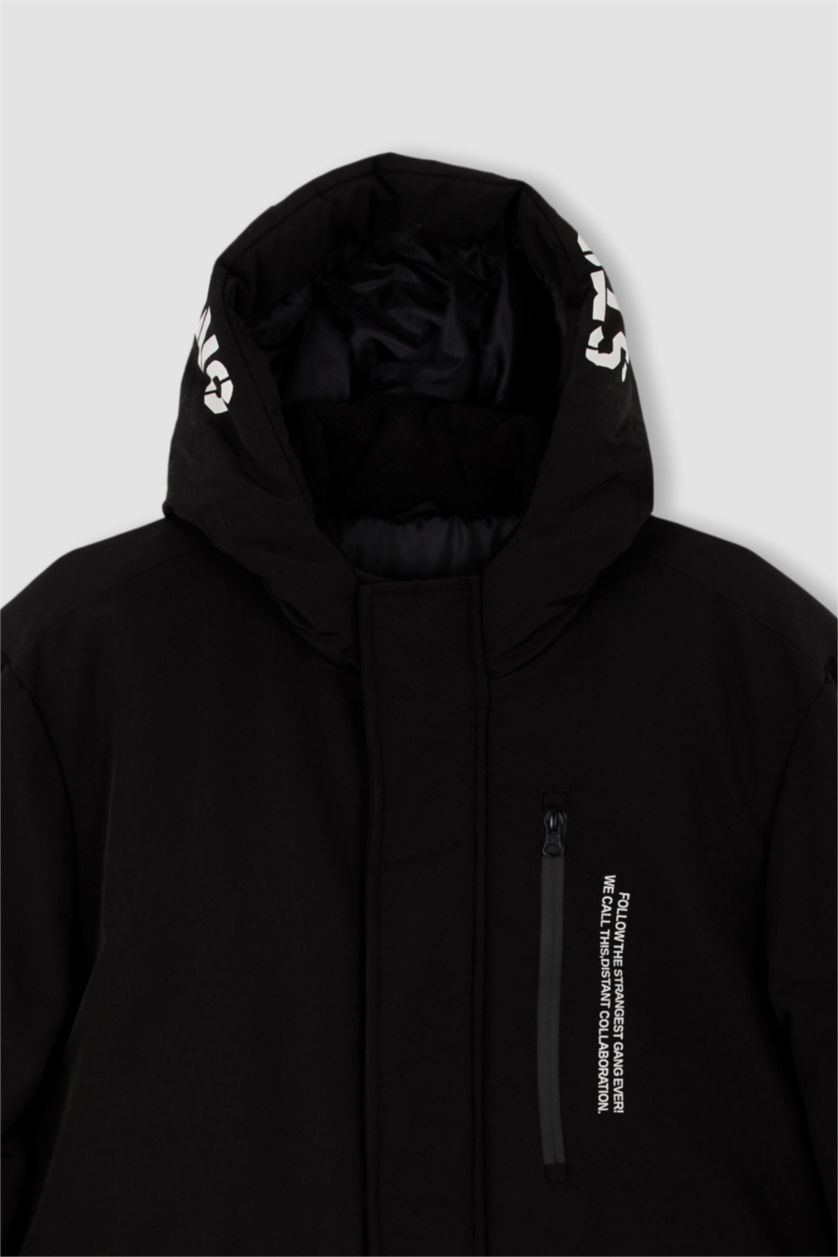 رجال أسود قمصلة نفخ قصة عادية بغطاء للرأس