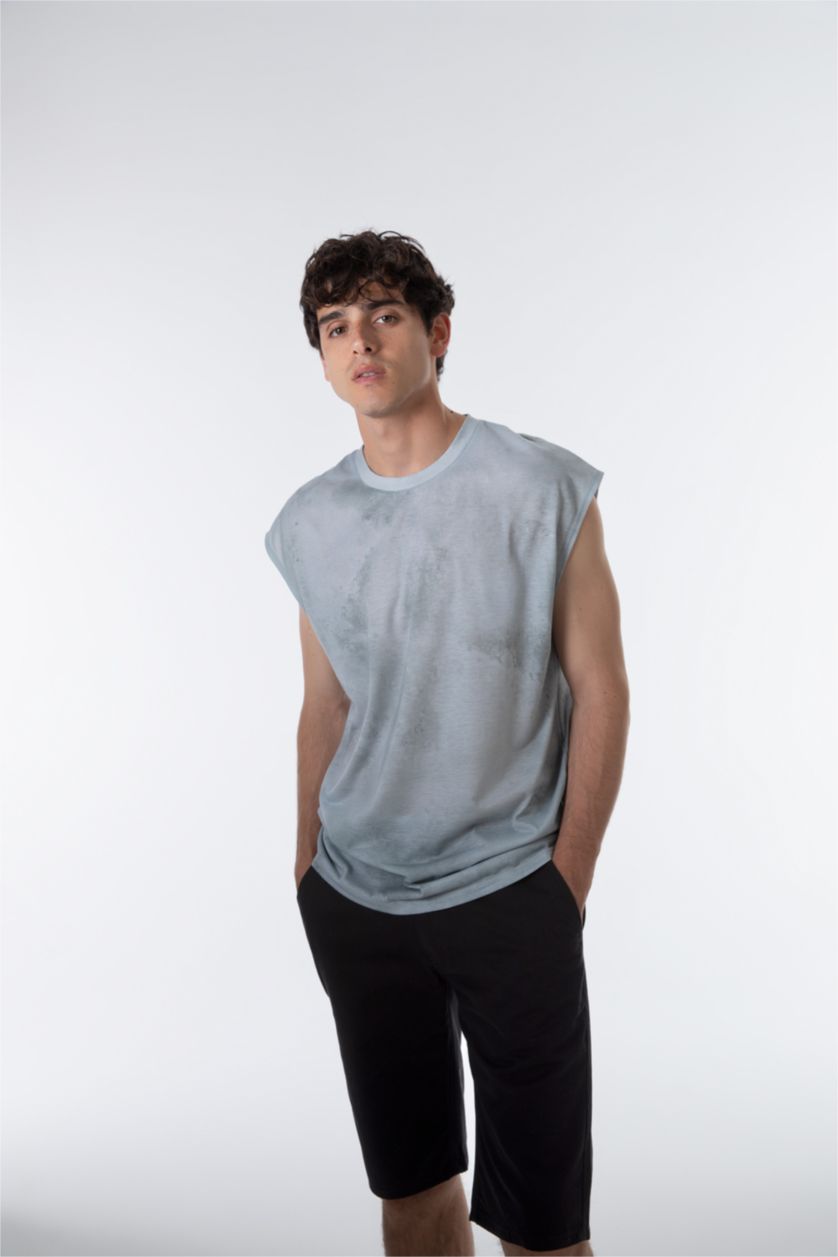 MAN White Oversize Fit Sleeveless Print Vest