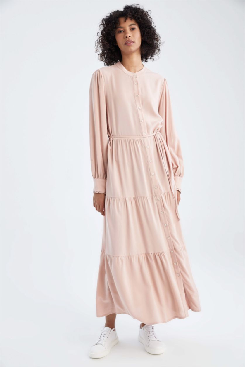 FEMME Bordeaux Robe longue en viscose boutonnée à col rond coupe classique