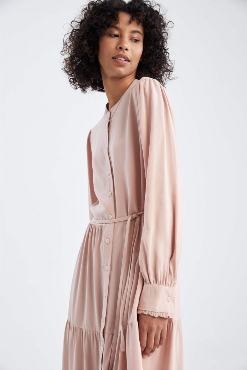 FEMME Bordeaux Robe longue en viscose boutonnée à col rond coupe classique