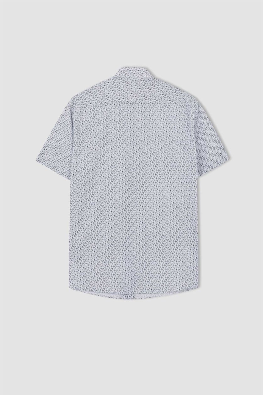 رجالي أبيض قميص بولو بأكمام قصيرة مطبوع