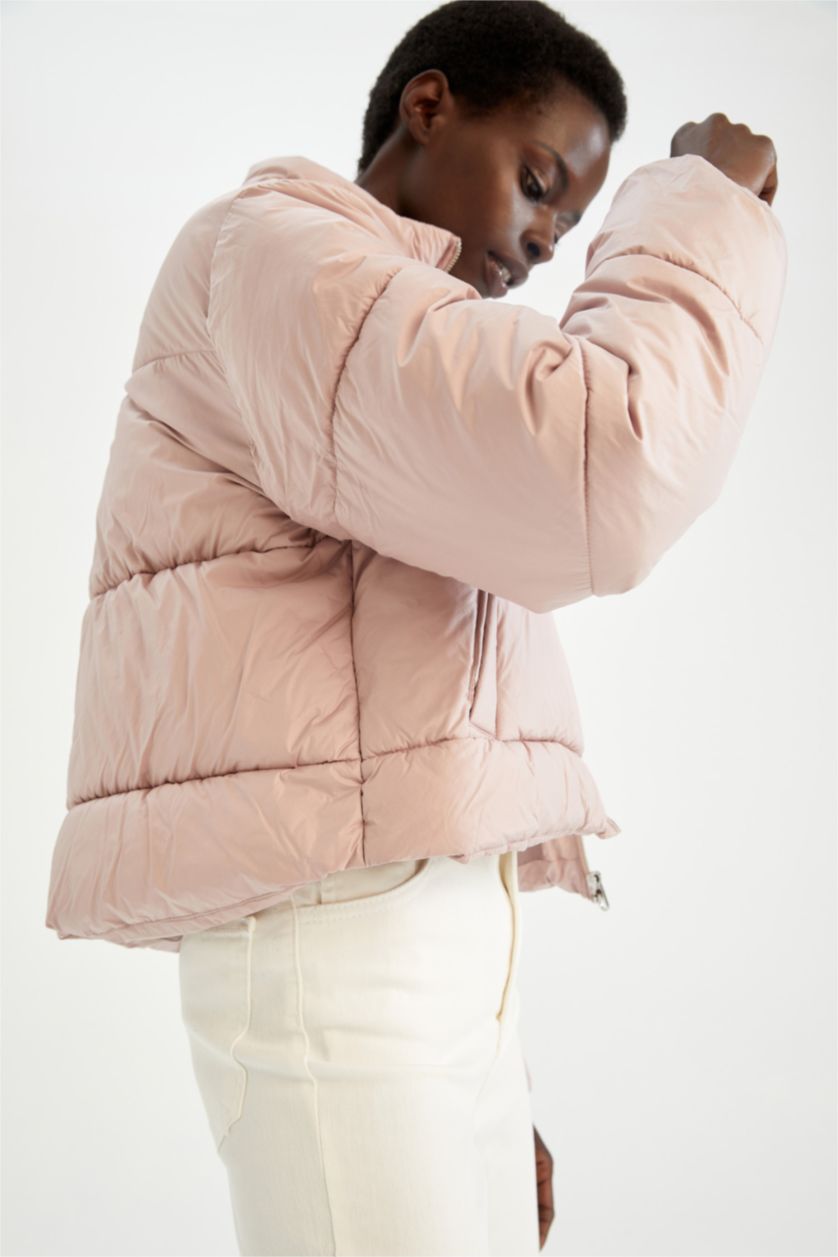 Kadın Pembe Crop Puffer Şişme Mont