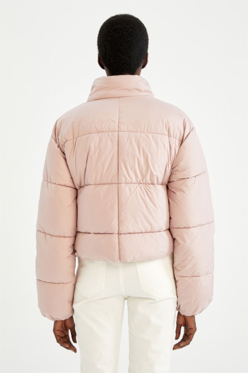 Kadın Pembe Crop Puffer Şişme Mont